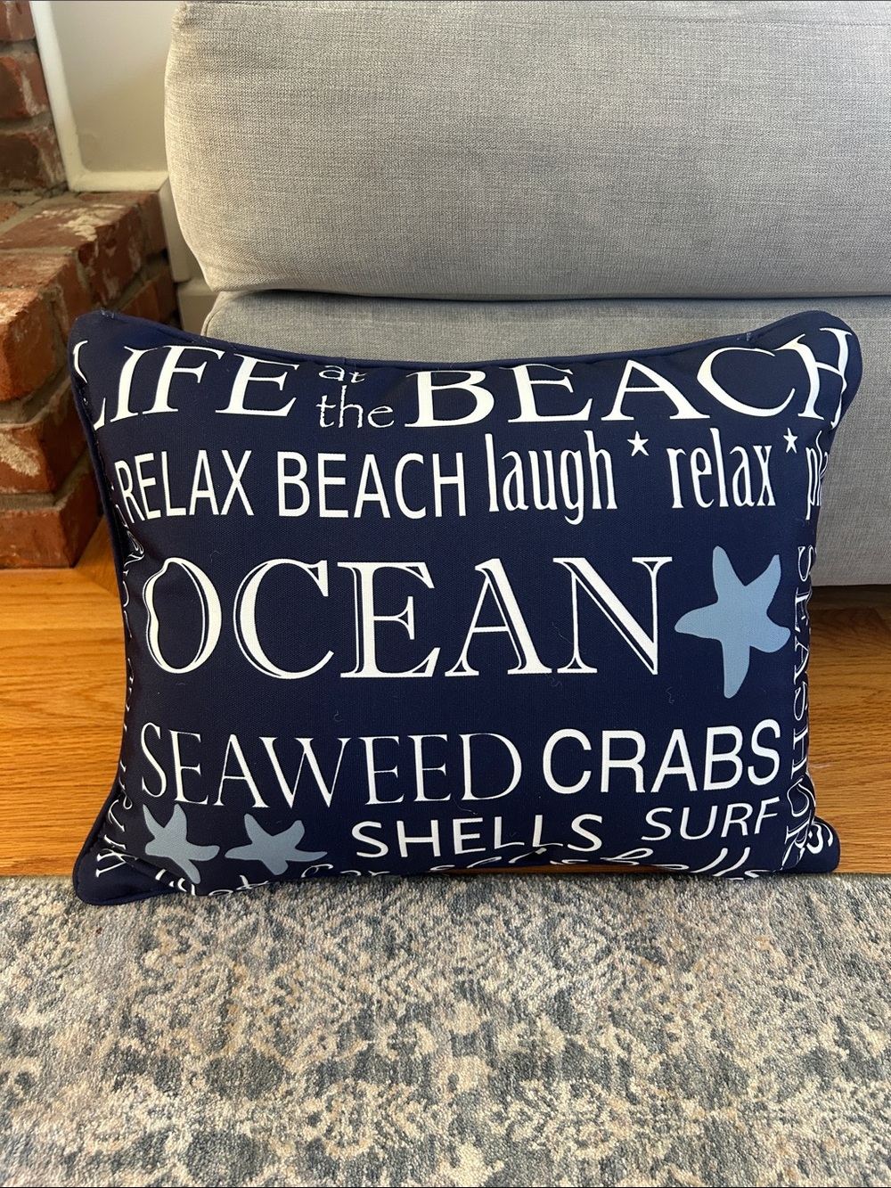 NWOT Navy and White Beach Throw Pillow